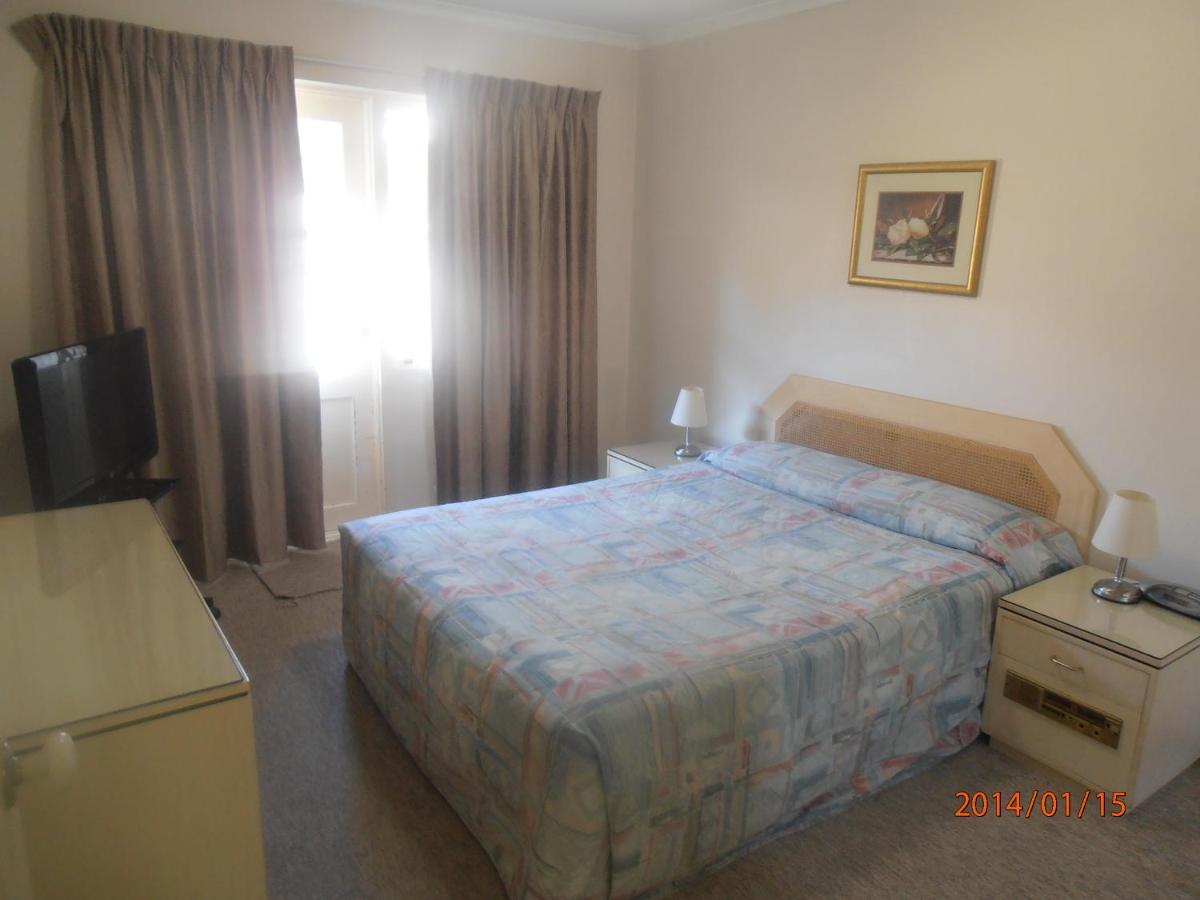 Beautiful, Inner City, Renovated Floor 2-bedroom Apartment Canberra